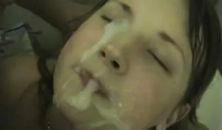 Gangbanged con gli film porno gratis di attrici italiane occhiali