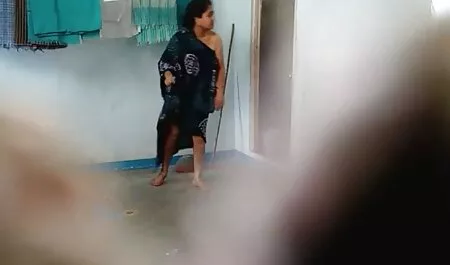 Bionda porno attrici gratis tgirl cavalcando il cazzo del suo ragazzo