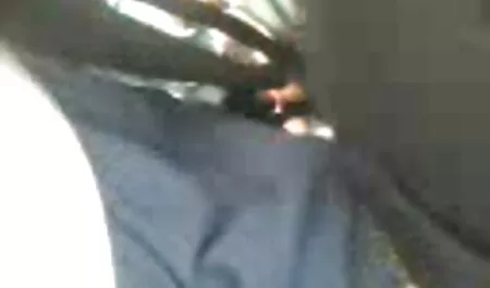 Cavalca duro sul suo cazzo video porno dive italiane mentre lavora con un vibratore sul suo clitoride