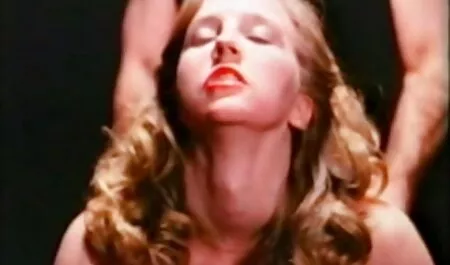Ottiene il suo buco del culo caldo pompato duro video porno donne famose italiane