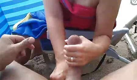 Mao ottiene giocattoli del sesso e cazzo nella vagina video porno celebrità italiane