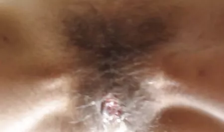 Paffuto Milf strofina pornostar italiana anni 90 davanti alla telecamera