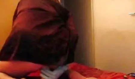 Bionda figlia scopa il suo patrigno per porno di attrici italiane soldi