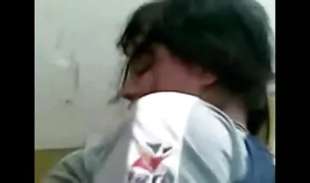 Ragazza con grandi tette si masturba in macchina e poi scopata duro a video porno attrici casa