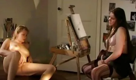 Lei prende lista attrici italiane porno il suo fidanzato con la sua vecchia mamma
