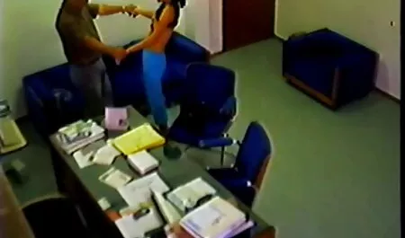 fa una sega con i piedi in collant con cinque dita dei video attrici hard italiane piedi