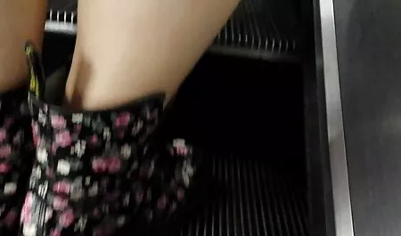 Bionda pornostar prende e scopa attrici italiane hard cazzo asiatico!